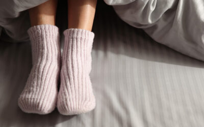 靴下を履いて寝ると睡眠の質が下がる？